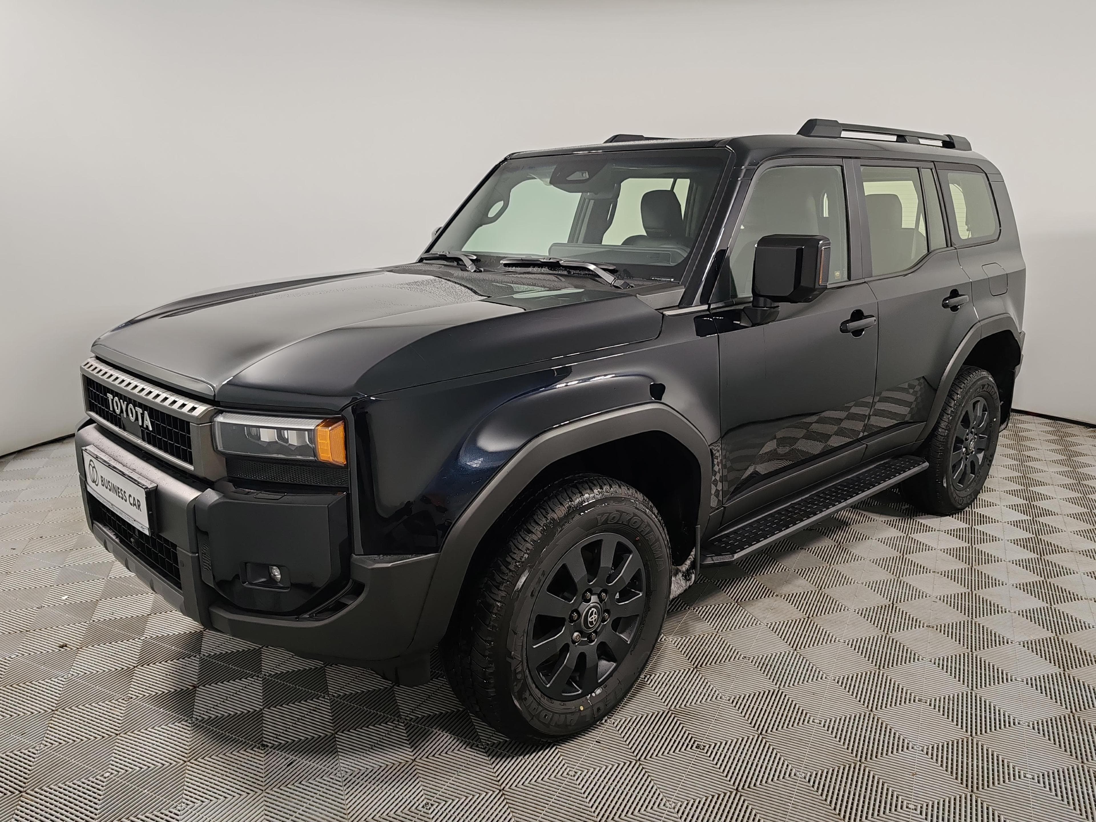 Toyota Land Cruiser Prado - 2