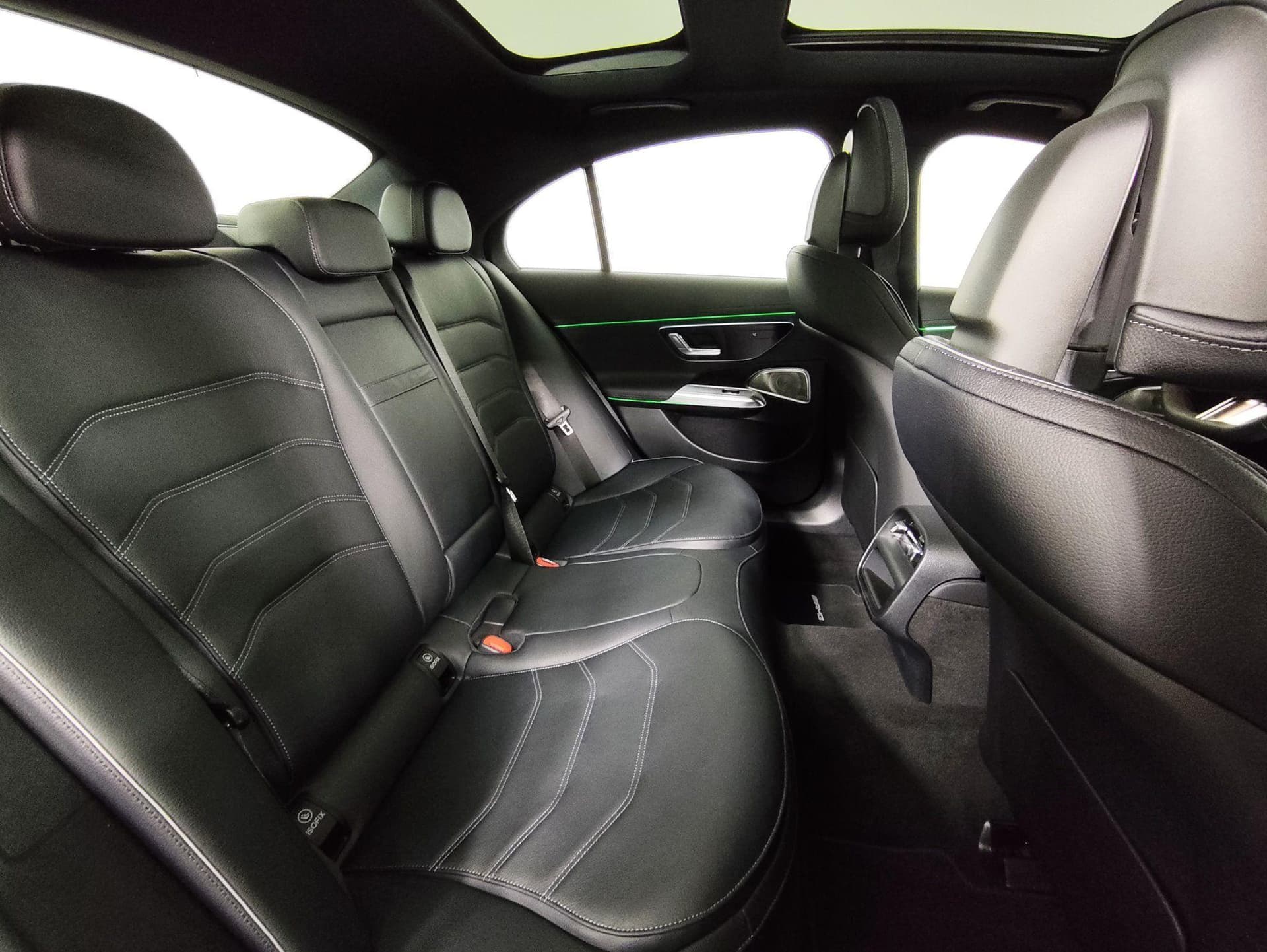 Mercedes-Benz E седан 300 полный привод АМГ Лайн (AMG Line) в лизинг - 14