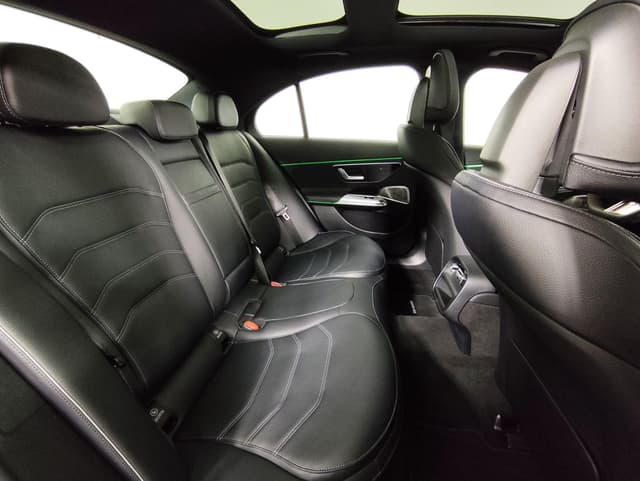 Mercedes-Benz E седан 300 полный привод АМГ Лайн (AMG Line) в лизинг - 14