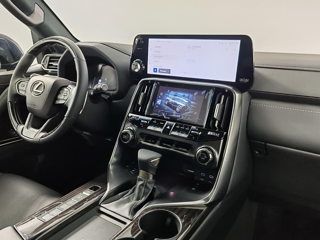 Lexus LX 600 Urban PTL в лизинг - 12