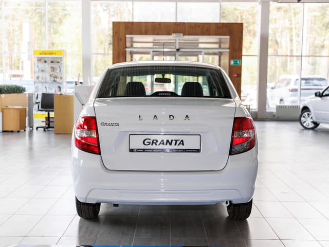 Lada Granta седан Standard Plus 1.6 90hp 5MT в лизинг - 6