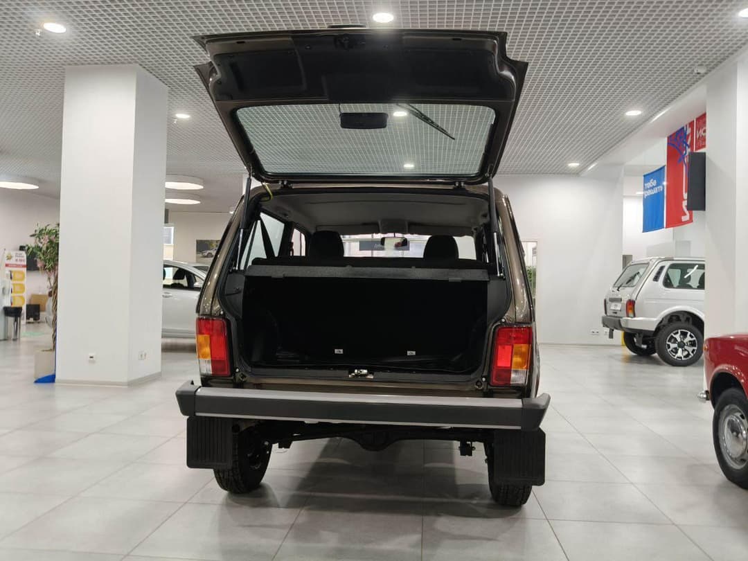 Lada Niva Legend 3 дв Классик 1.8 МТ в лизинг - 7