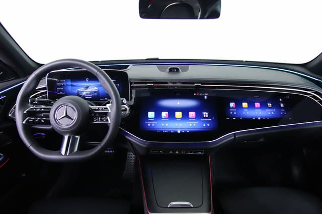 Mercedes-Benz E седан 300 полный привод АМГ Лайн (AMG Line) в лизинг - 10