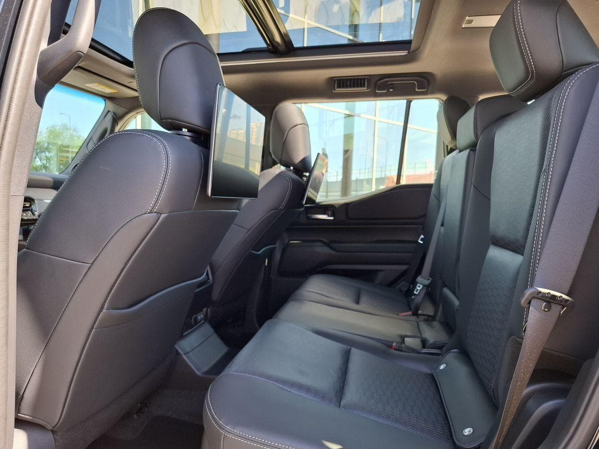 Toyota Land Cruiser Prado Premium VX-L 2.8d АКП в лизинг - 12