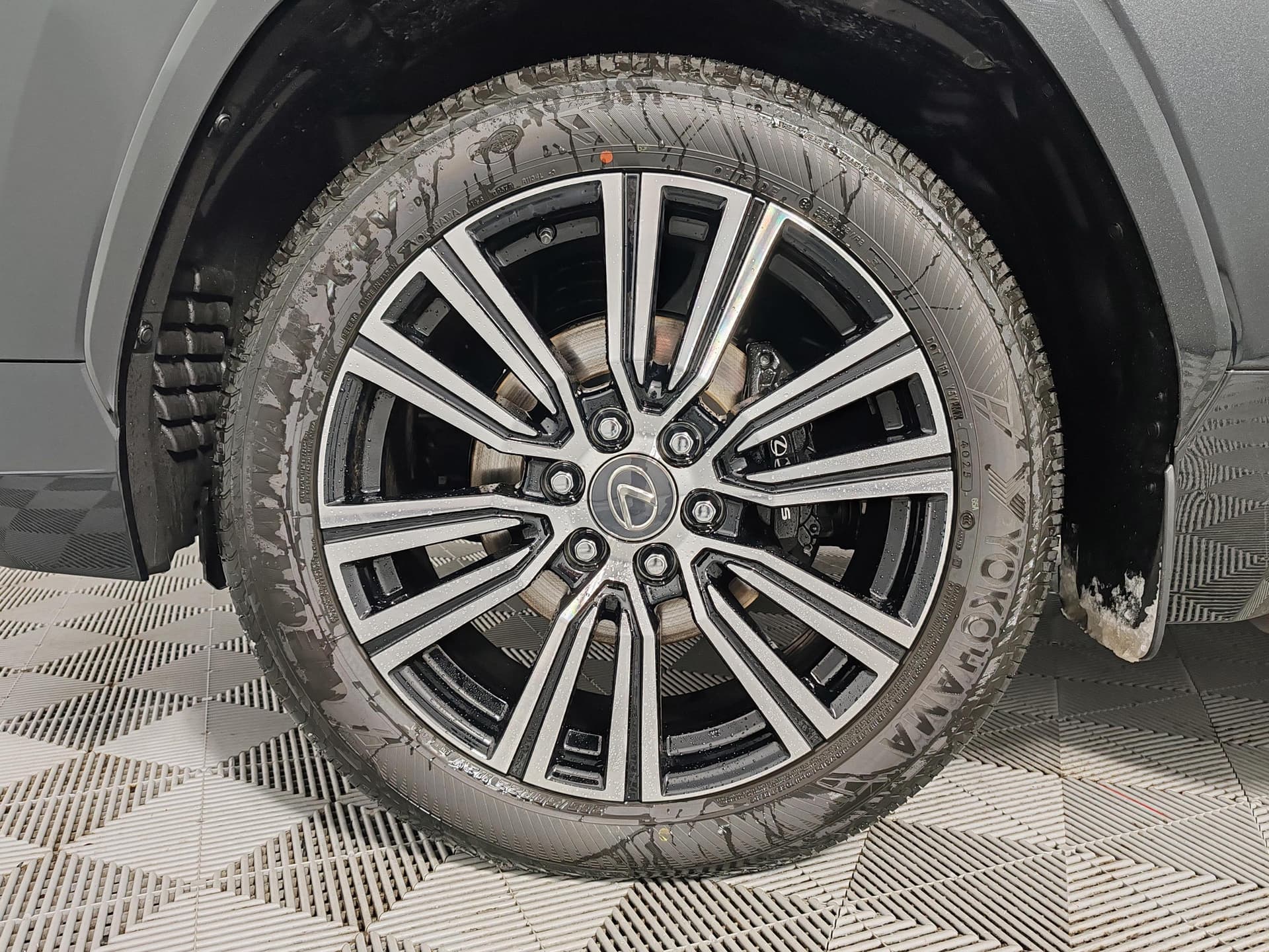 Lexus LX 600 Urban PTL в лизинг - 19
