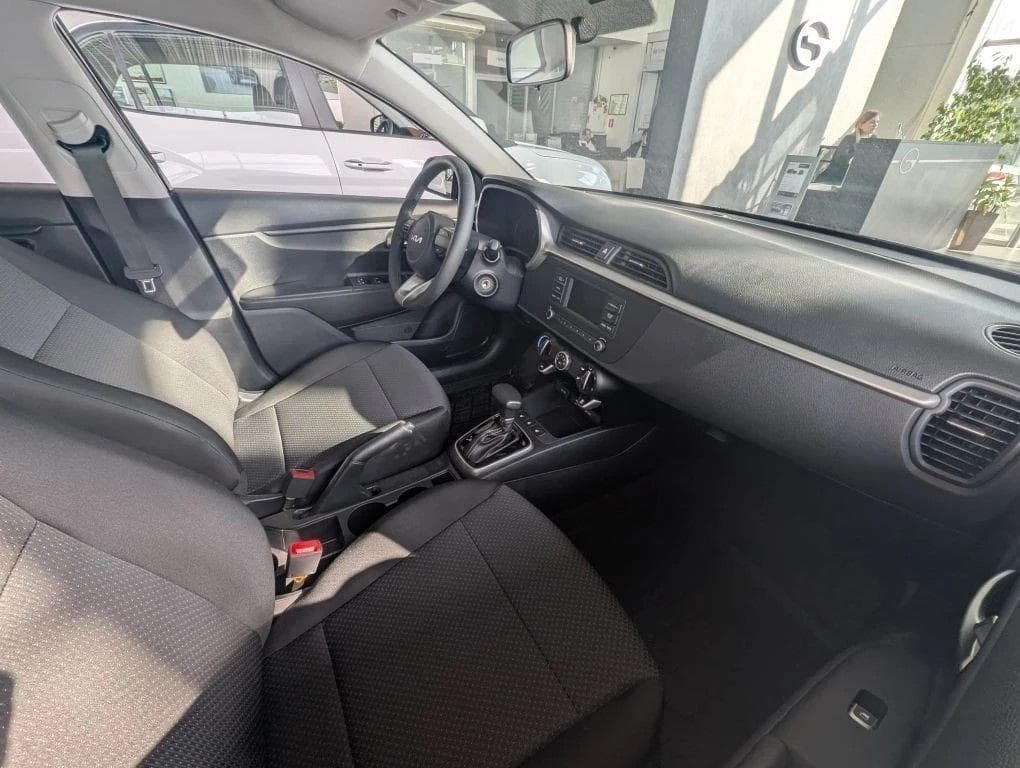 Solaris KRX Comfort 1.6 6AT в лизинг - 9
