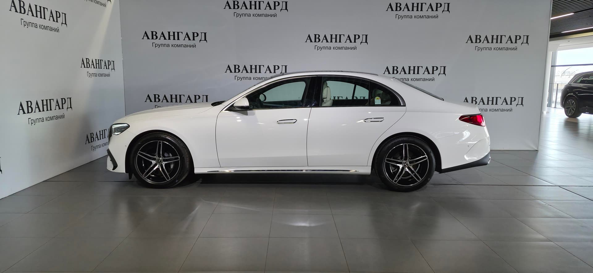 Mercedes-Benz E седан 300 4MATIC AMG Line в лизинг - 7