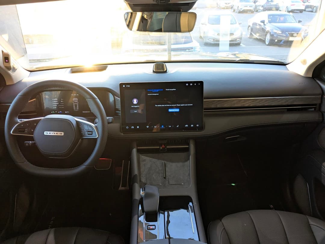 Seres M7 Max 1.5hyb AT 4WD в лизинг - 11