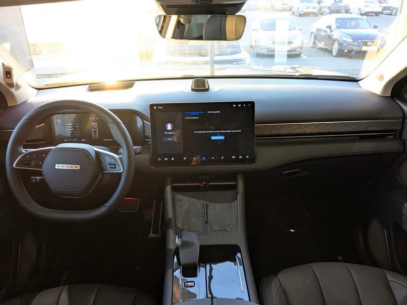 Seres M7 Max 1.5hyb AT 4WD в лизинг - 11