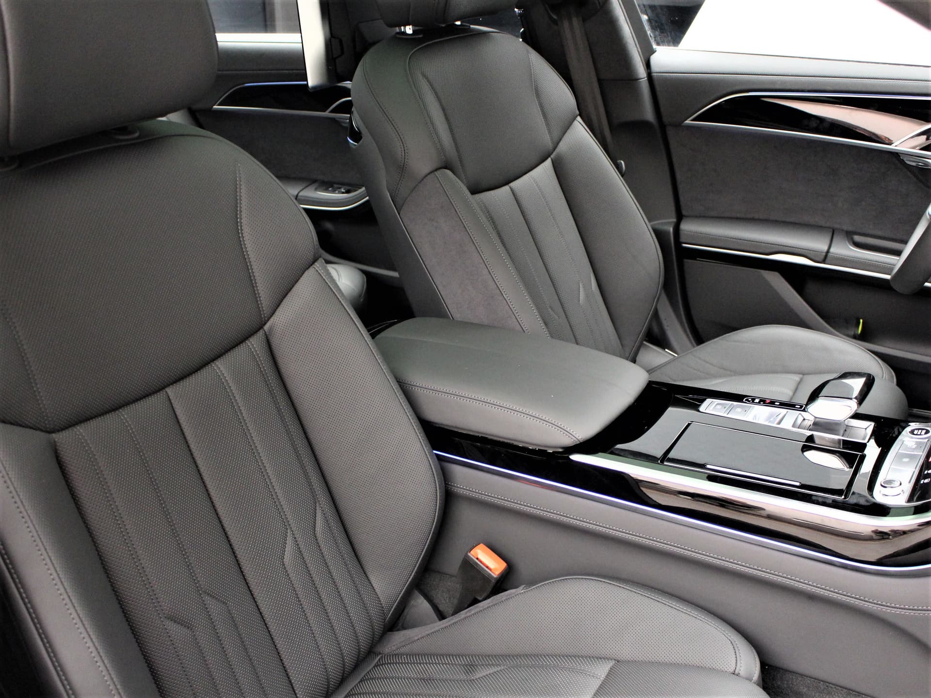Audi A8 L 55 TFSI quattro tiptronic в лизинг - 15