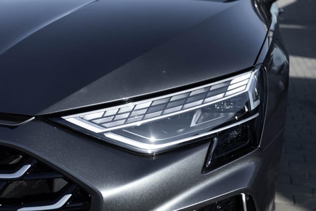 Audi A3 Sedan L Flying Spur Premium Edition 35 TFSI tiptronic в лизинг - 18