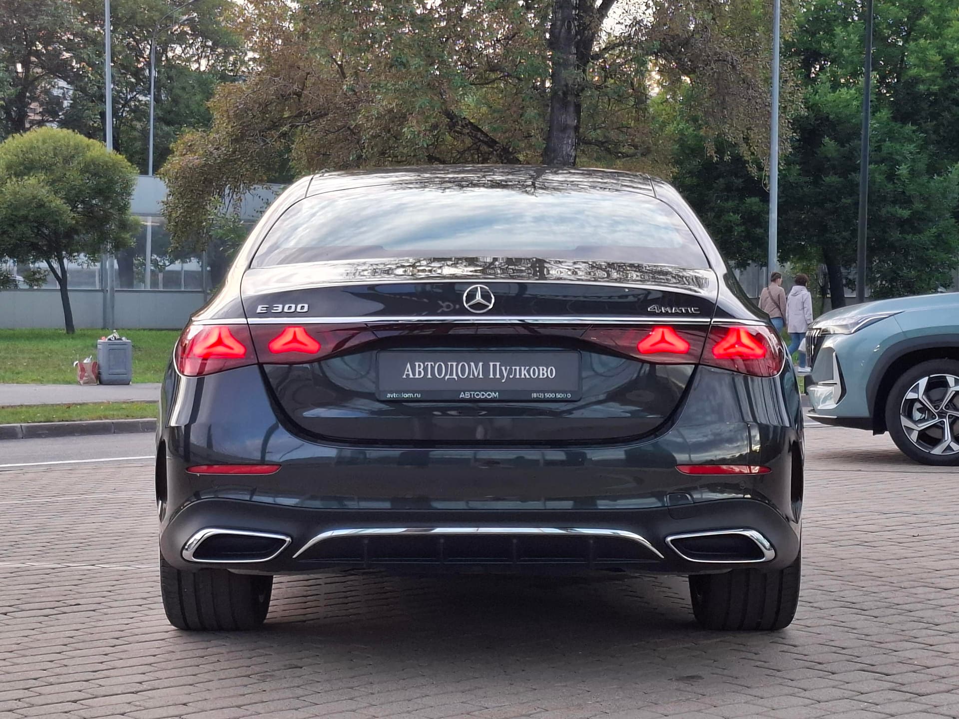 Mercedes-Benz E седан 300 полный привод АМГ Лайн (AMG Line) в лизинг - 8