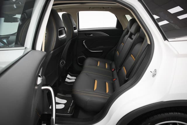 Bestune T77 Prestige DCT Plus в лизинг - 11