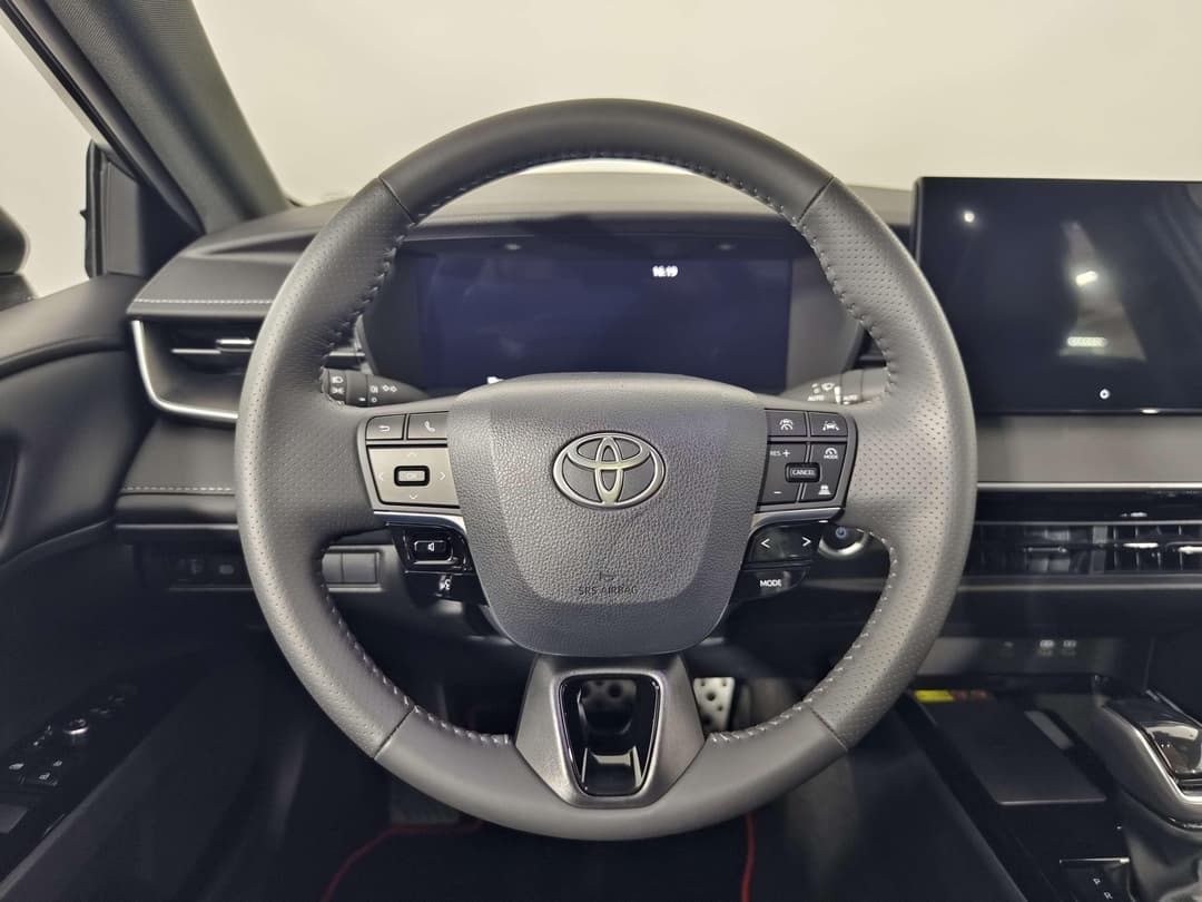 Toyota Camry 2.0HXS Sports Plus Edition в лизинг - 13