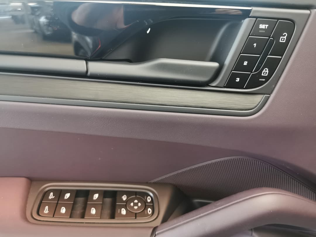 Porsche Cayenne GTS Coupe в лизинг - 14