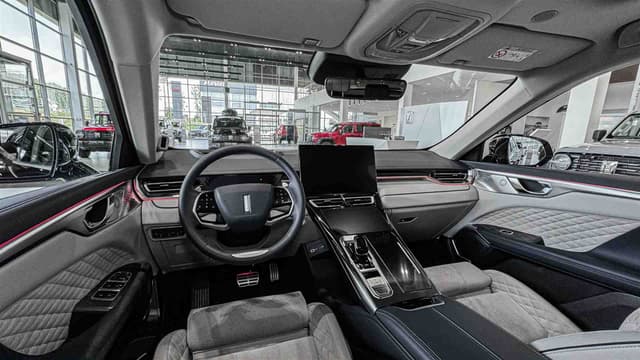 Wey 05 Premium 2.0 PHEV DHT 4WD в лизинг - 14