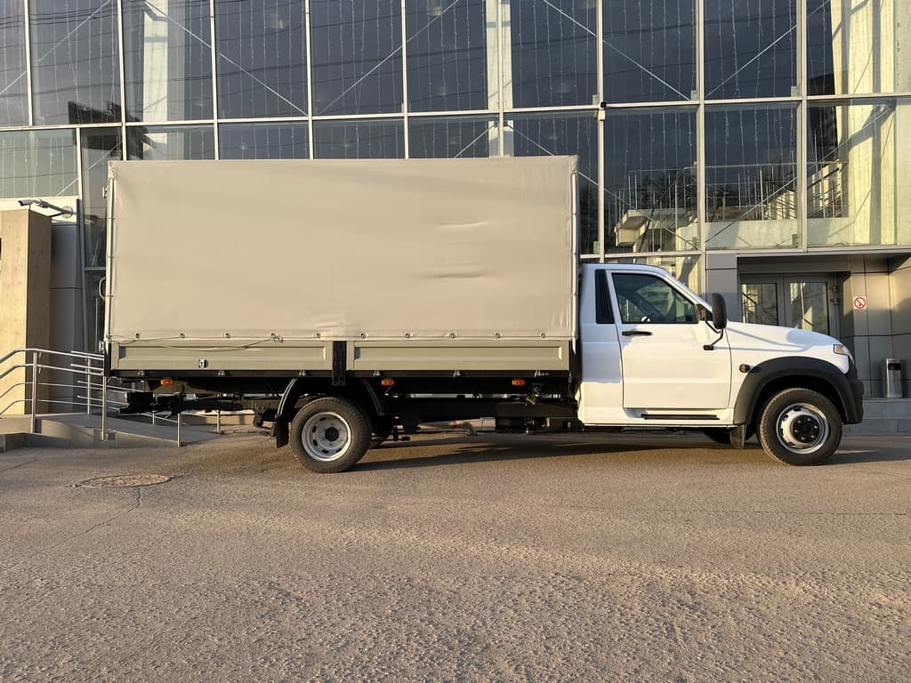 UAZ Profi Еврофургон длинная база Base двускатный мост 4х2 2.7 5MT в лизинг - 6