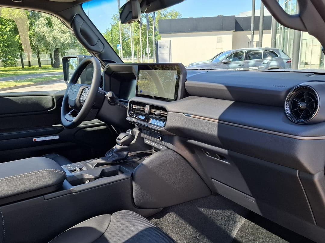 Toyota Land Cruiser Prado Premium VX-L 2.8d АКП в лизинг - 13