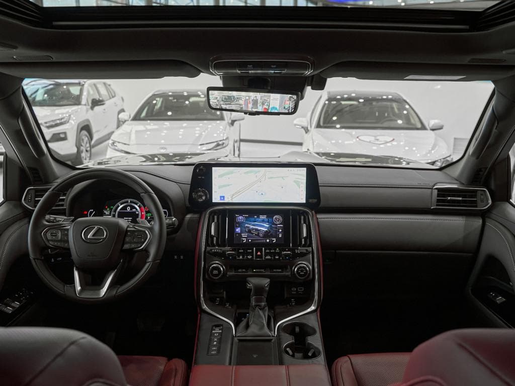 Lexus LX 500d Urban DSL в лизинг - 18