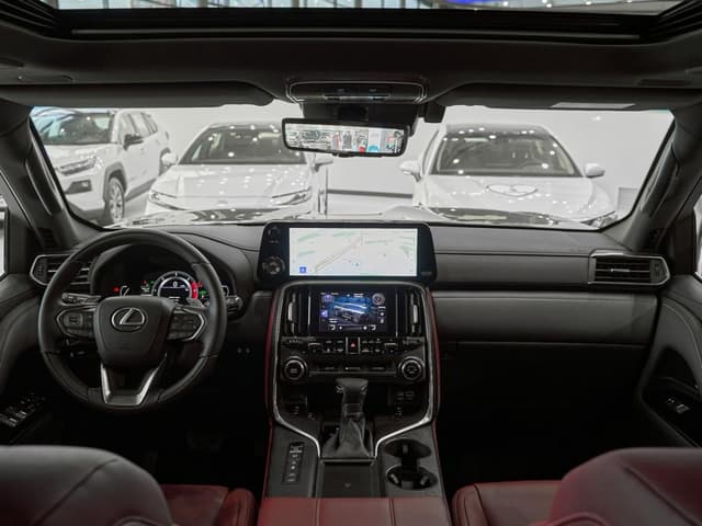 Lexus LX 500d Urban DSL в лизинг - 18