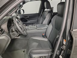 Lexus LX 500d Urban DSL в лизинг - 15