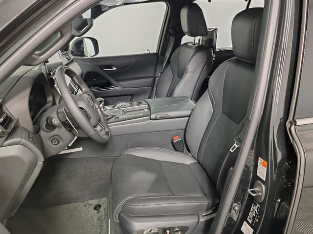 Lexus LX 500d Urban DSL в лизинг - 15