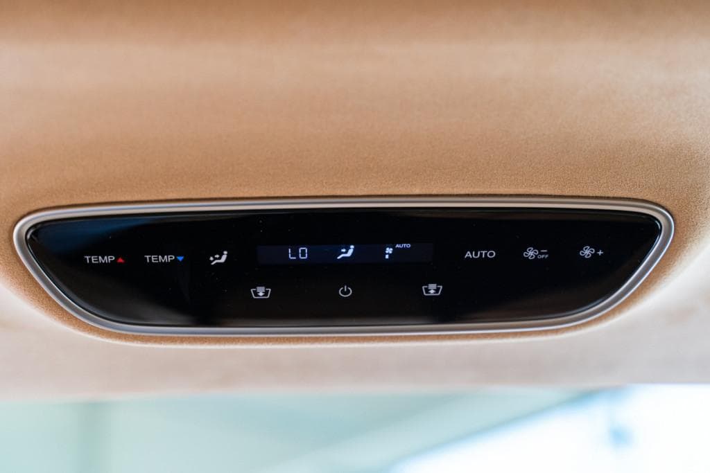 Voyah Dream PHEV Long Range (последовательный гибрид) в лизинг - 23