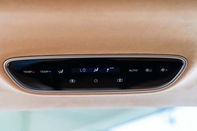 Voyah Dream PHEV Long Range (последовательный гибрид) в лизинг - 23