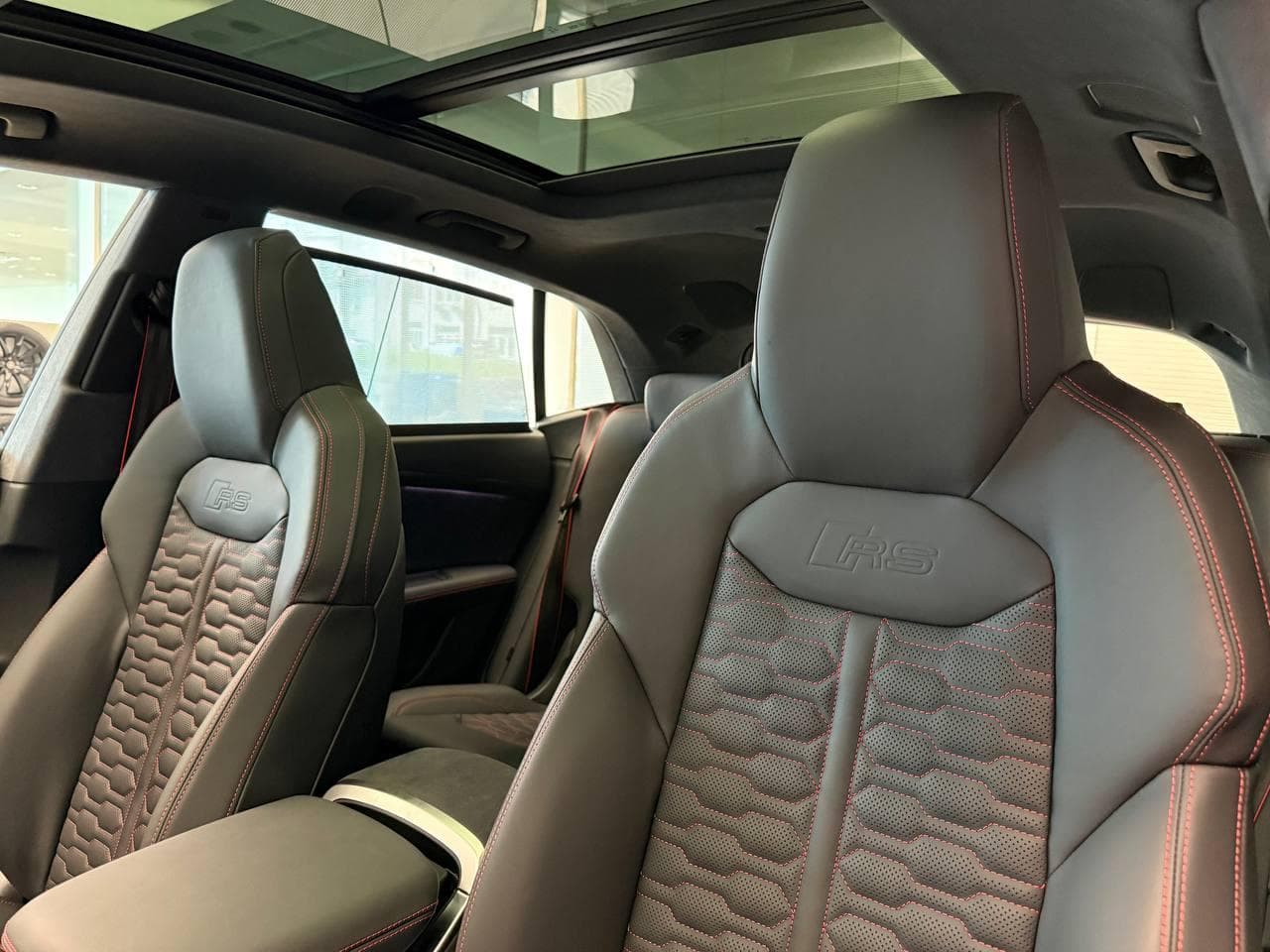 Audi RS Q8 quattro в лизинг - 14