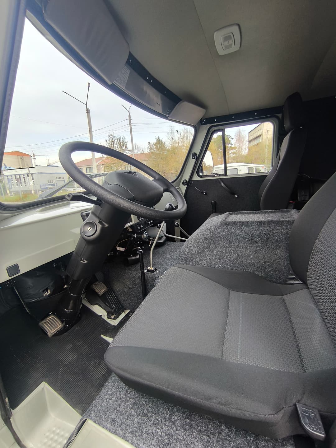 UAZ 3909 Комби 7 мест без ABS 2.7 5MT в лизинг - 9