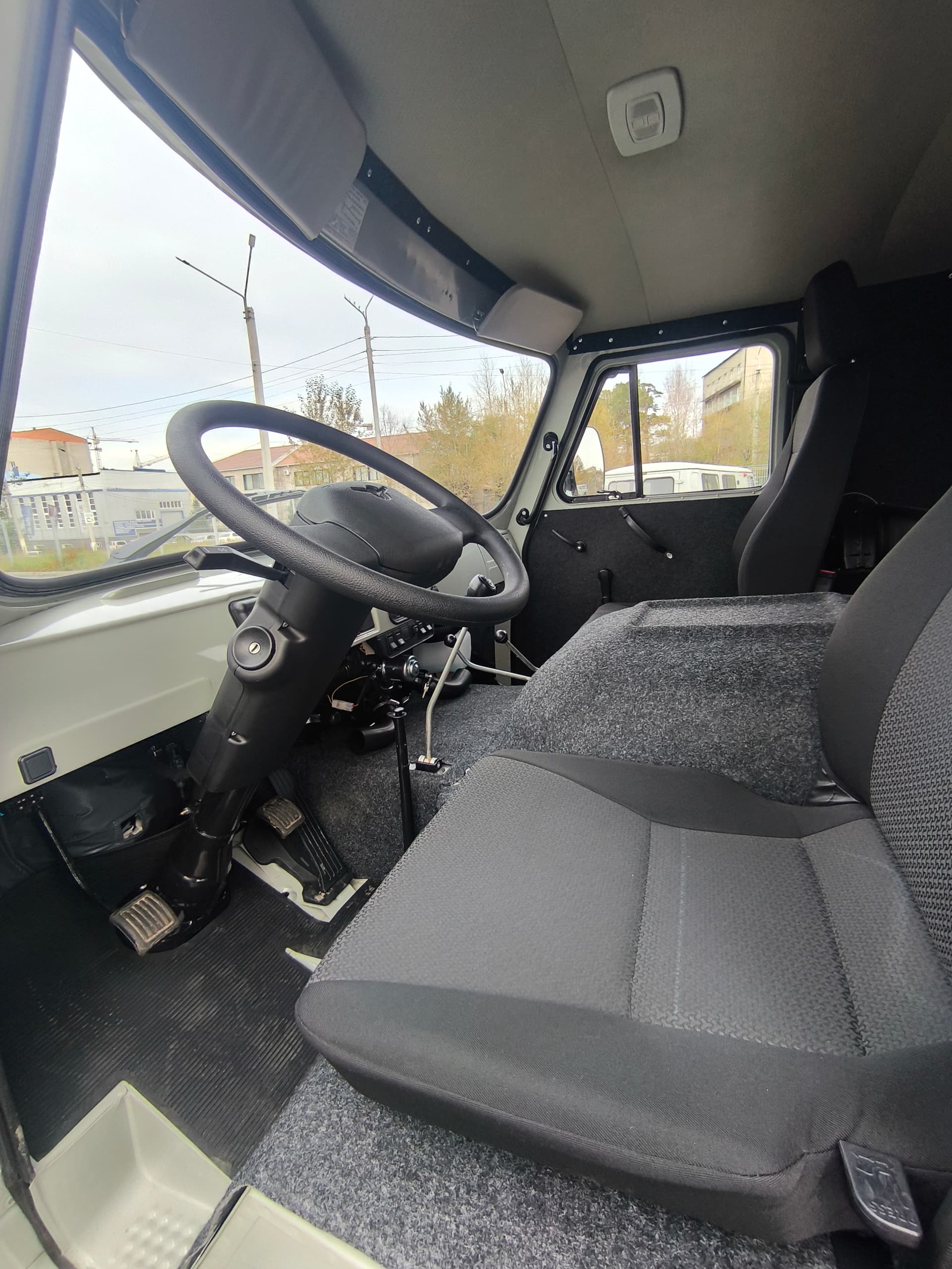 UAZ 3909 Комби 7 мест без ABS 2.7 5MT в лизинг - 9