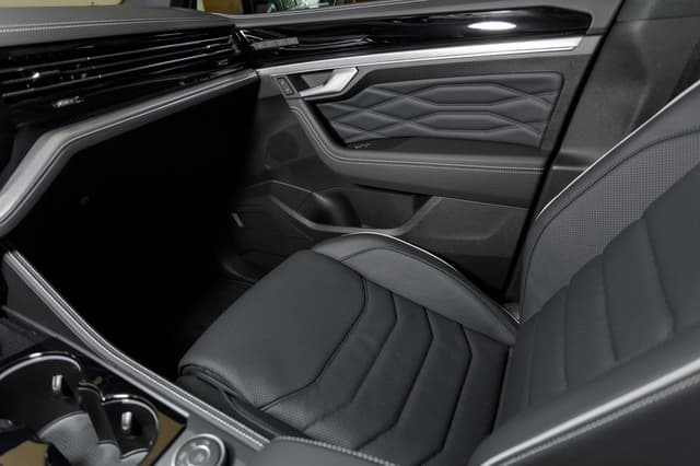 Volkswagen Touareg R-Line V6 3.0 TDI 286hp 8AT в лизинг - 21