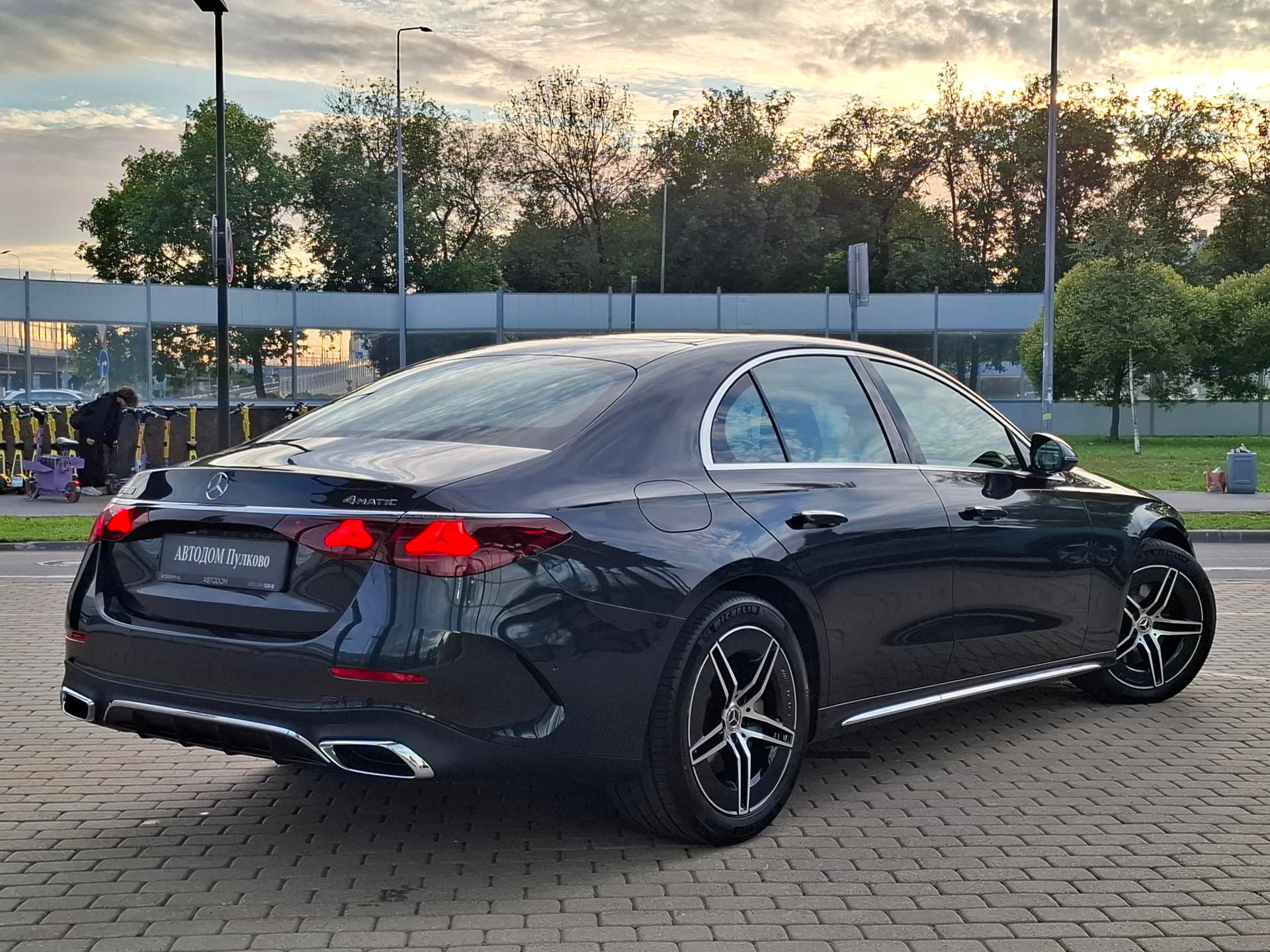 Mercedes-Benz E седан 300 полный привод АМГ Лайн (AMG Line) в лизинг - 6