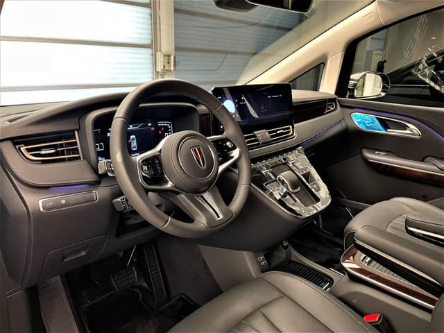 Hongqi HQ9 - 3