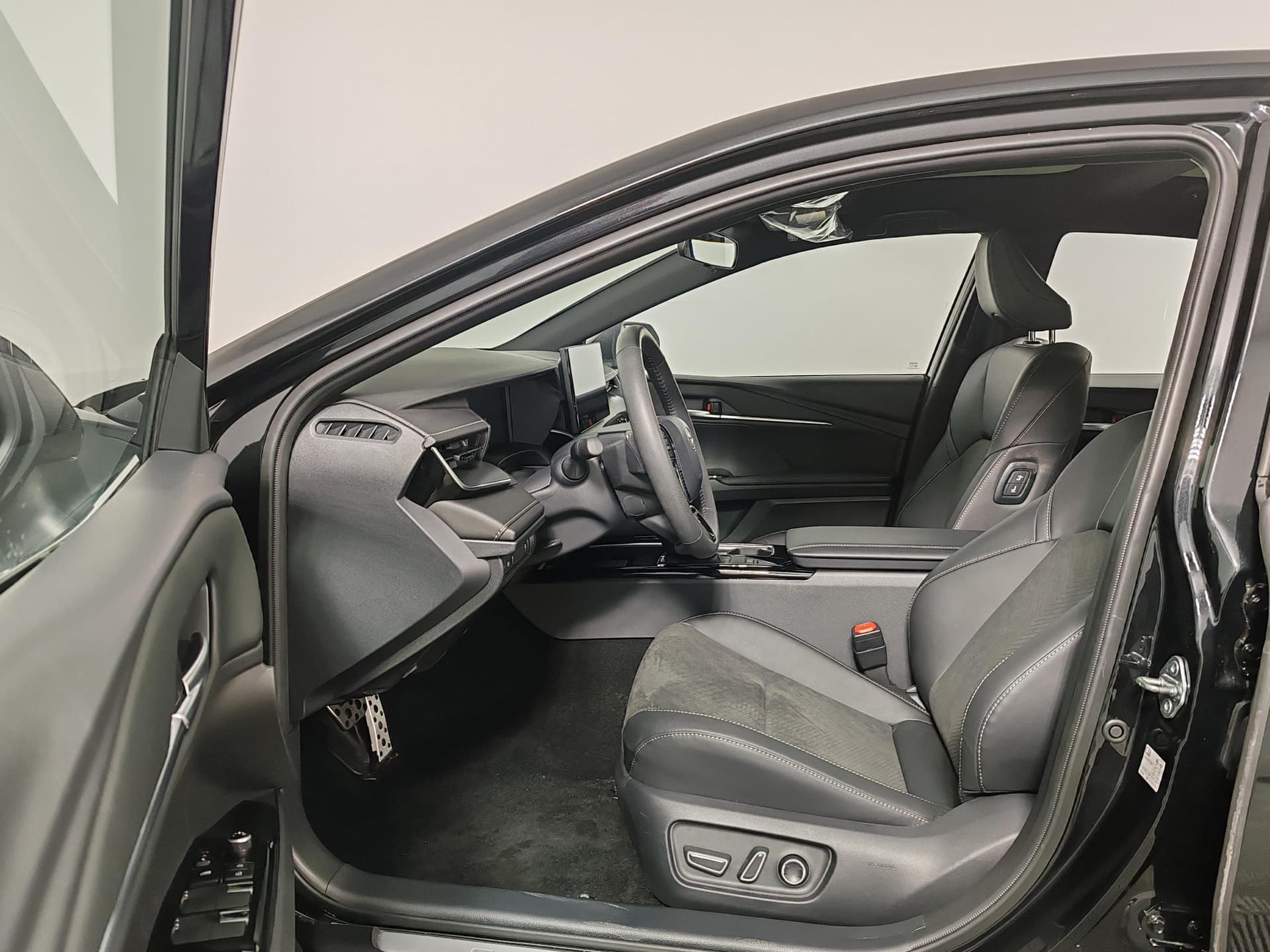 Toyota Camry 2.0S Sports Edition в лизинг - 15