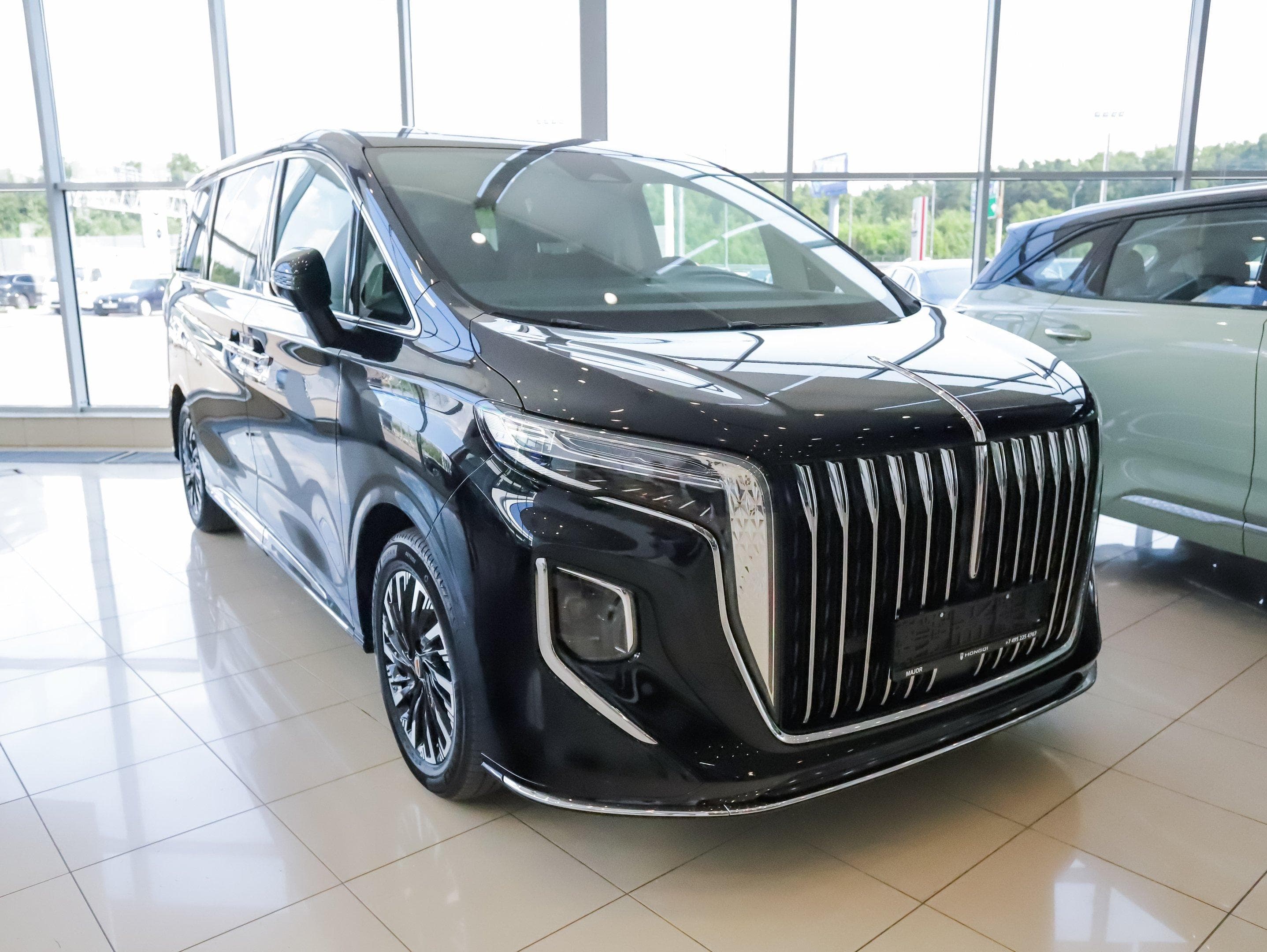 Hongqi HQ9 - 5