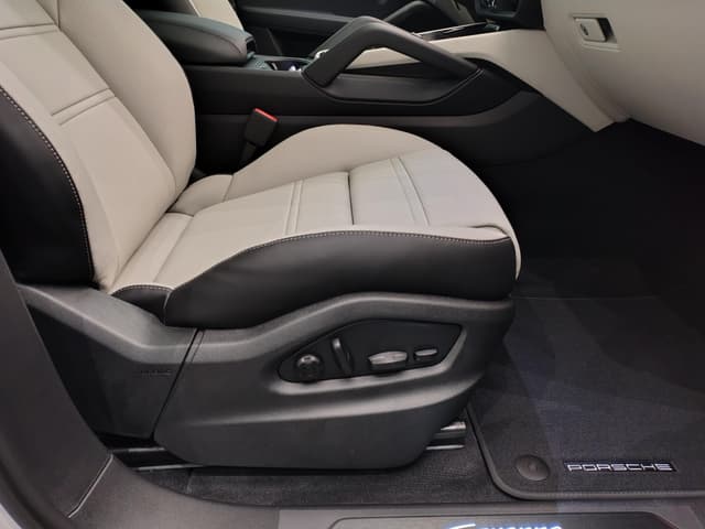 Porsche Cayenne E-Hybrid Black Edition в лизинг - 28