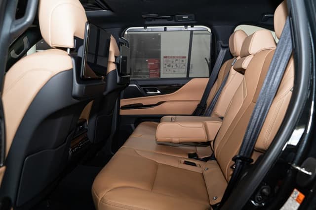 Lexus LX 600 Urban PTL в лизинг - 8