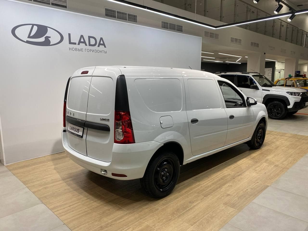 Lada Largus фургон CNG Комфорт 1.6 106 л.с. МТ в лизинг - 8