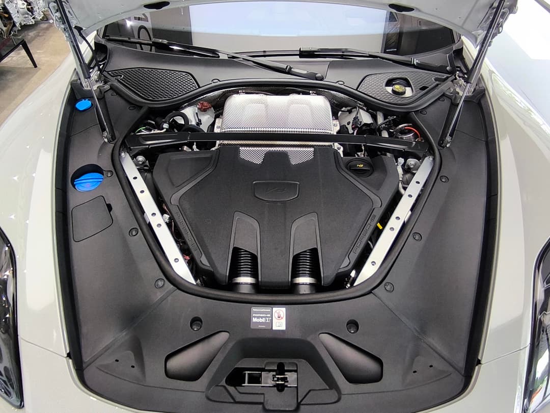 Porsche Panamera GTS в лизинг - 36