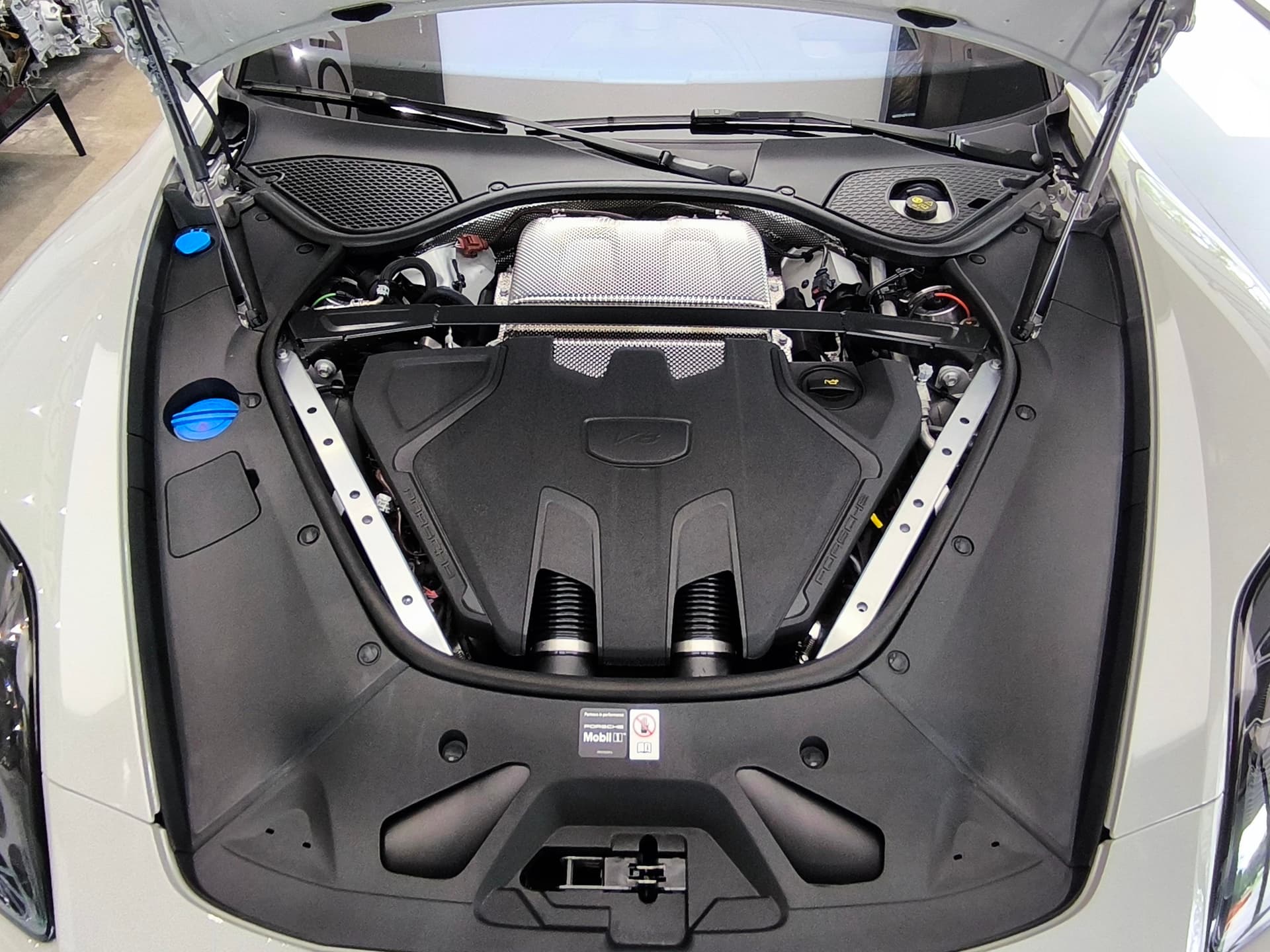 Porsche Panamera GTS в лизинг - 36