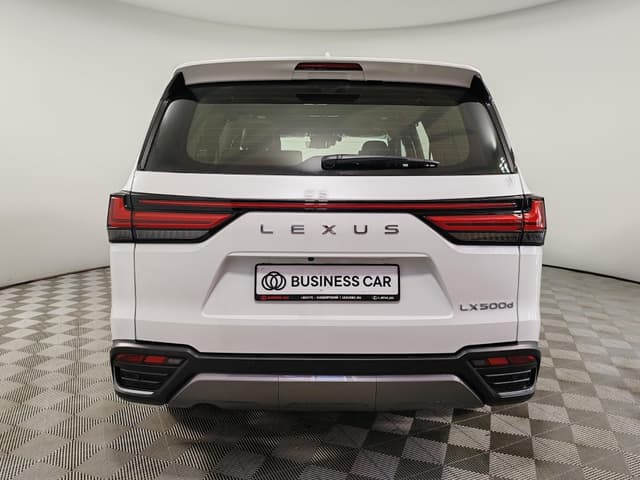 Lexus LX 500d Urban DSL в лизинг - 7