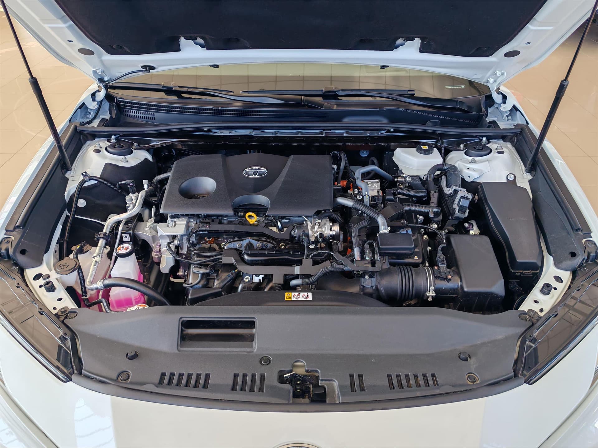 Toyota Camry 2.0HXS Sports Plus Edition в лизинг - 12