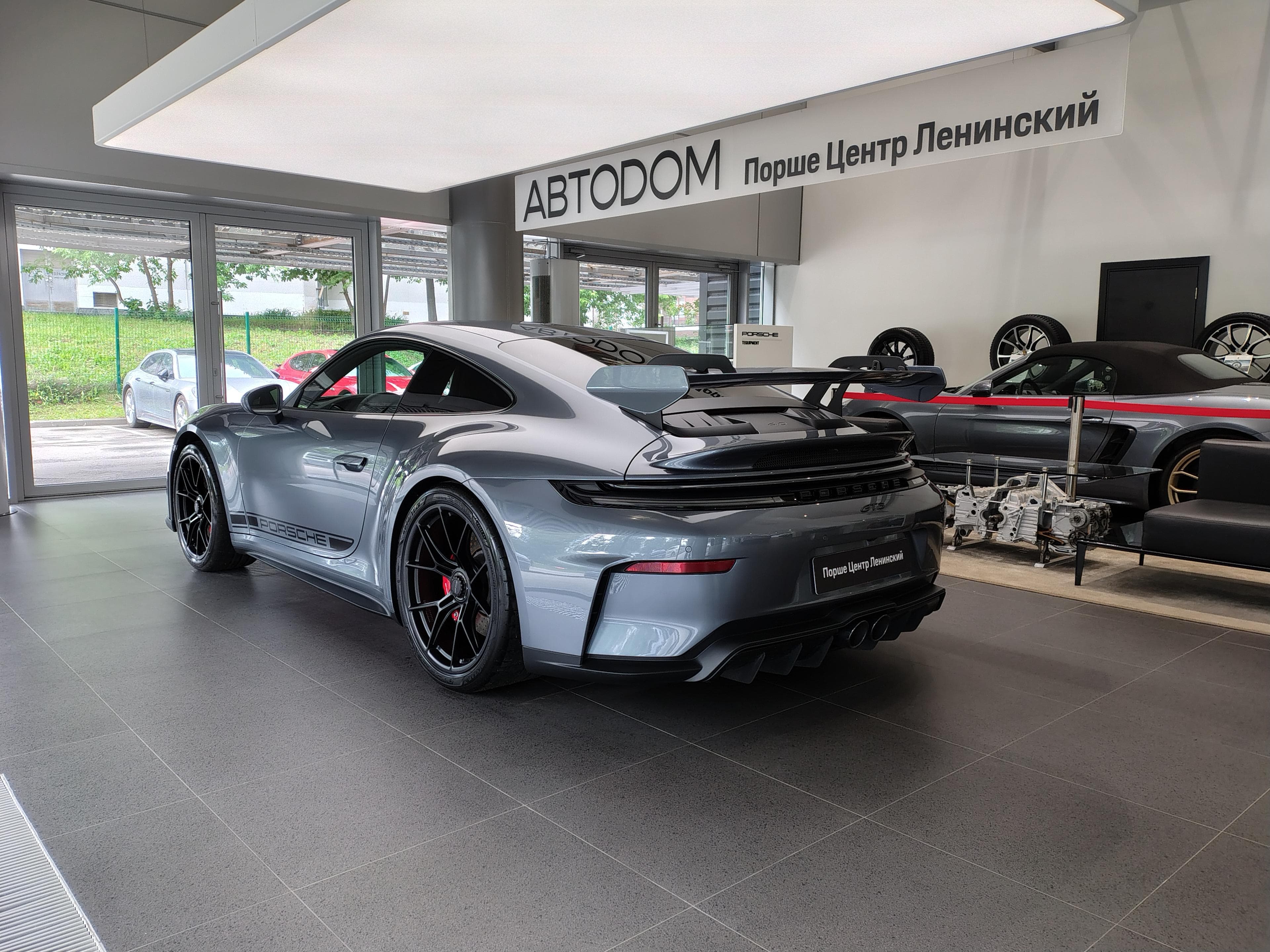 Porsche 911 - 4