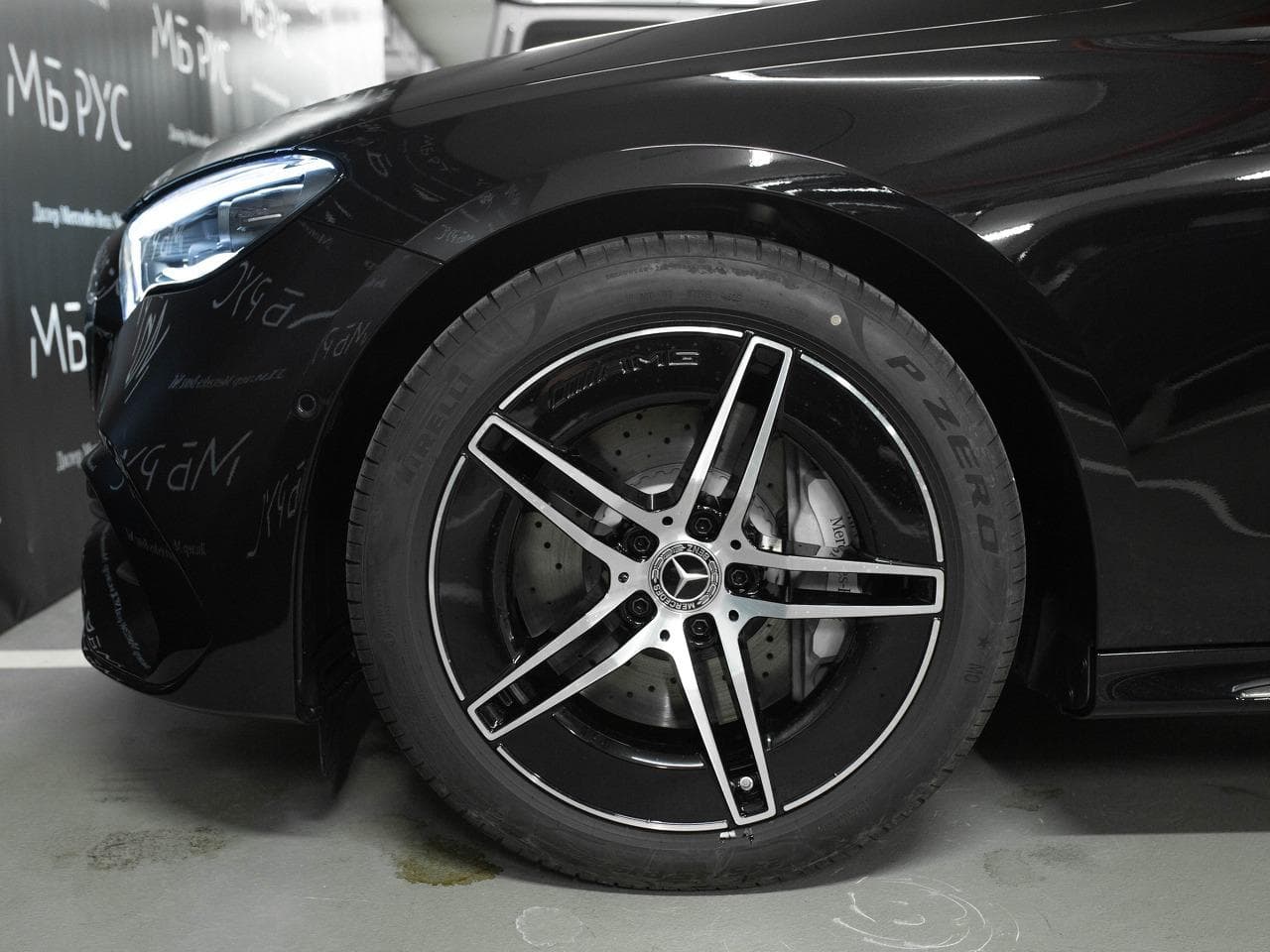 Mercedes-Benz E седан 300 полный привод АМГ Лайн (AMG Line) в лизинг - 8