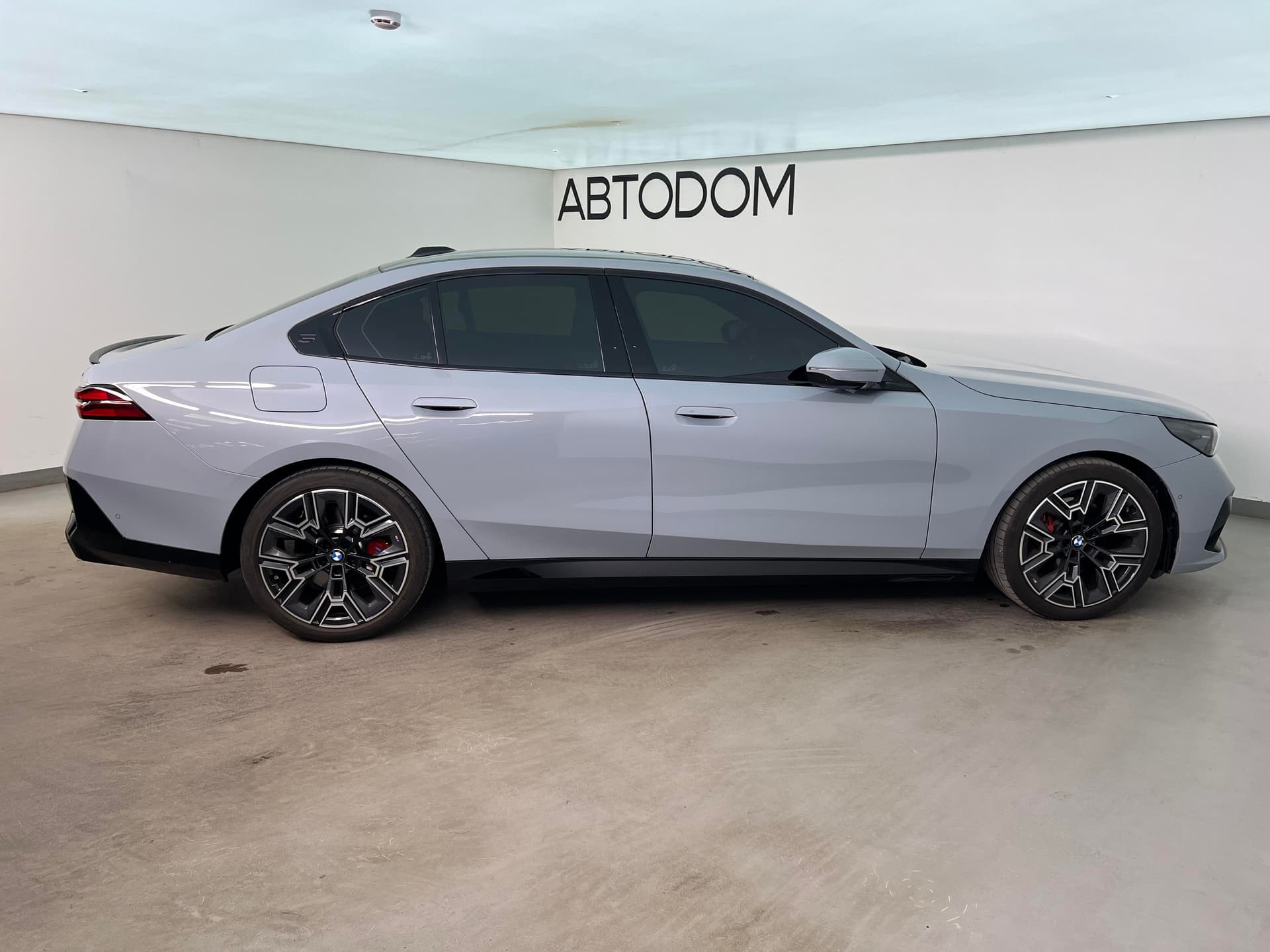 BMW 5 серия 530i xDrive в лизинг - 6