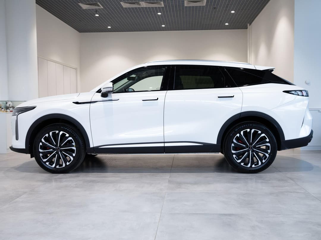 EXEED RX Flagship 2.0 TGDI 8AT AWD в лизинг - 9