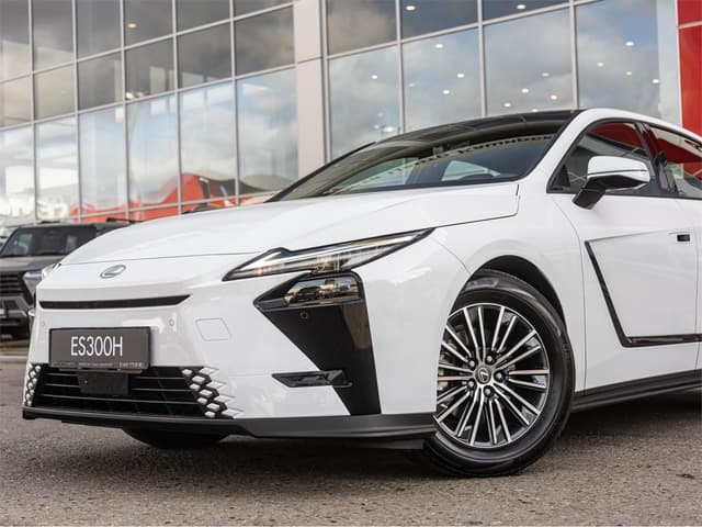 Lexus ES 300h 2.0 гибрид вариатор в лизинг - 6