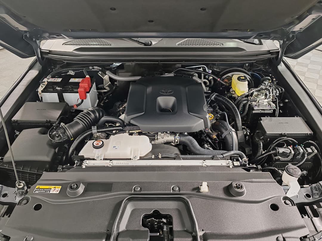 Toyota Land Cruiser Prado Mid VX 2.8d АКП в лизинг - 10
