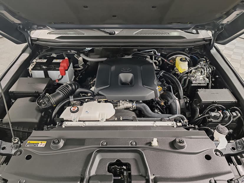 Toyota Land Cruiser Prado Mid VX 2.8d АКП в лизинг - 10